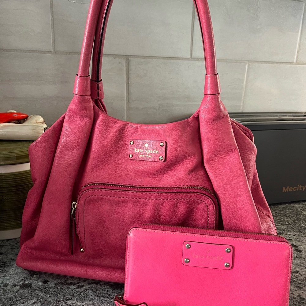 KATE SPADE NEW YORK Pink Leather Berkshire Road Stevie HandBag
